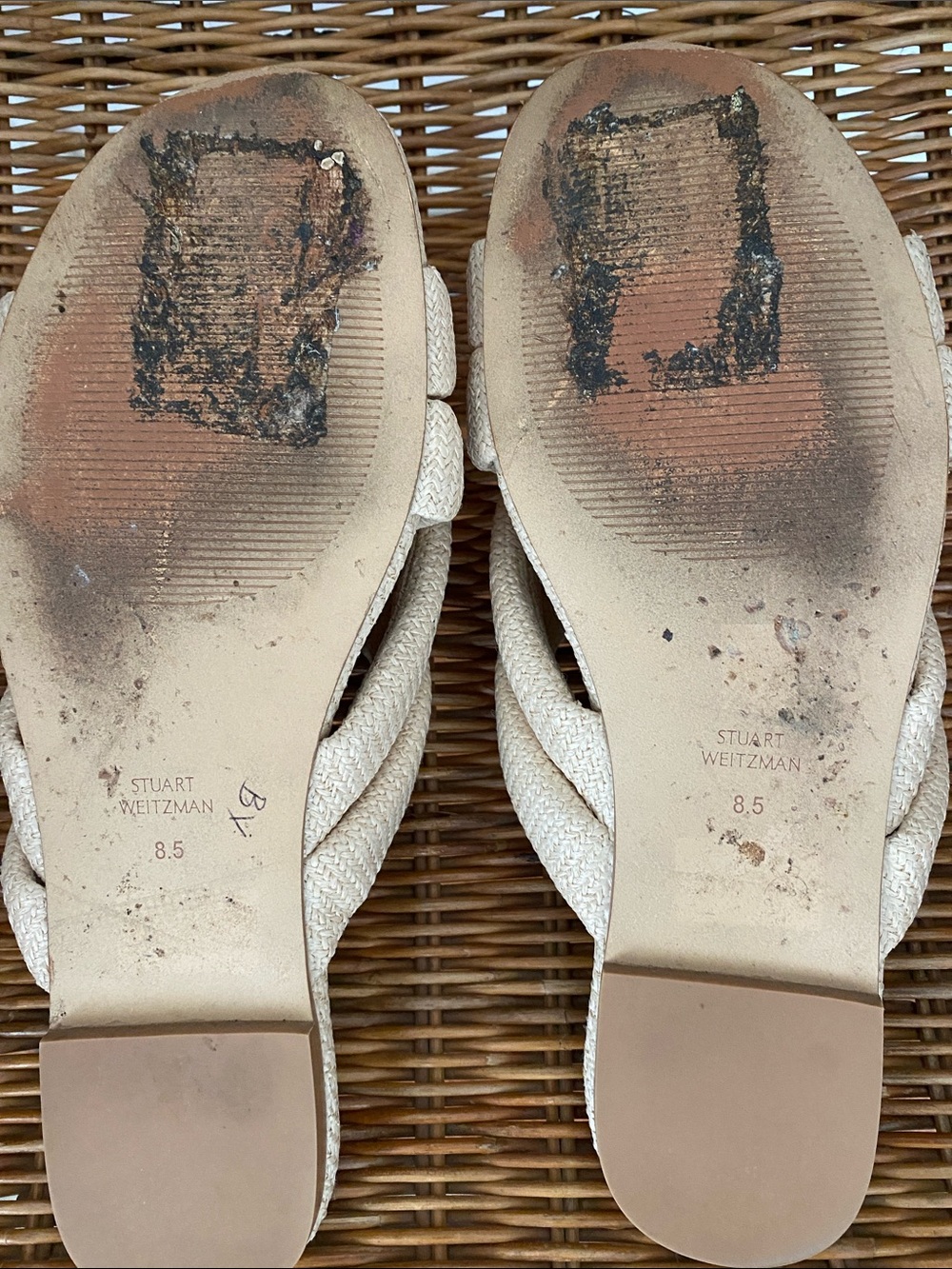 Stuart Weitzman Crossover Raffia Slide - Picture 4 of 6